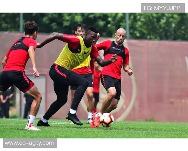 掘金训练营第四日新援加入全队专注备战展现持续进步精神