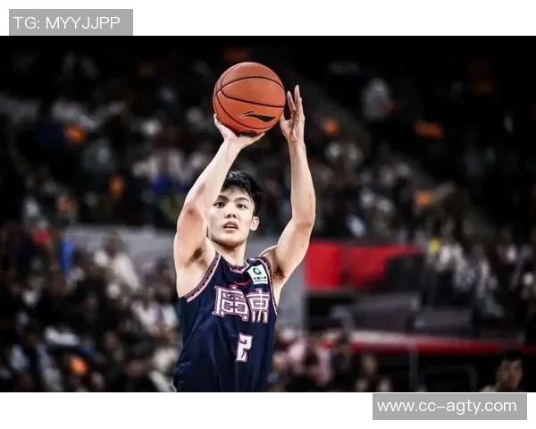 徐杰虽手感不佳却依然精彩表现半场贡献6分3板4助助力球队 徐杰虽手感不佳却依然精彩表现半场贡献6分3板4助助力球队