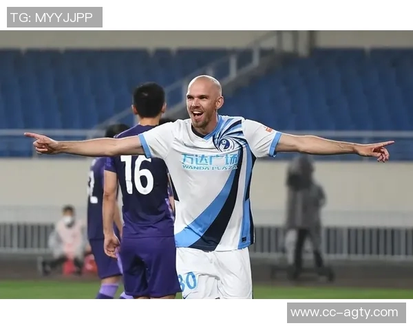 梅努转会动态将影响曼联中场引援及乌加特未来去留问题